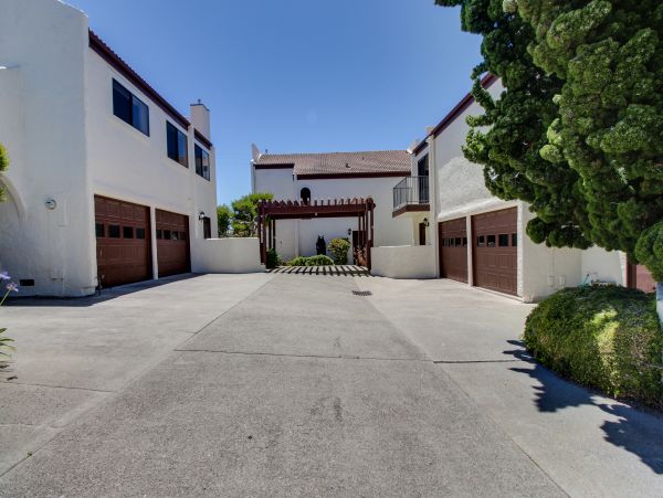 Santa Barbara County Home 984303
