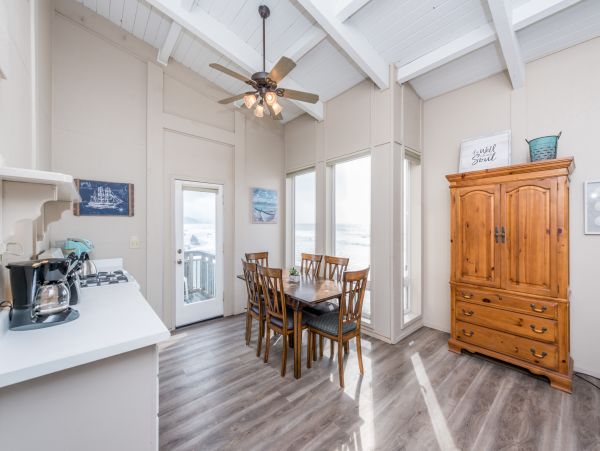 Santa Barbara County Home 984308