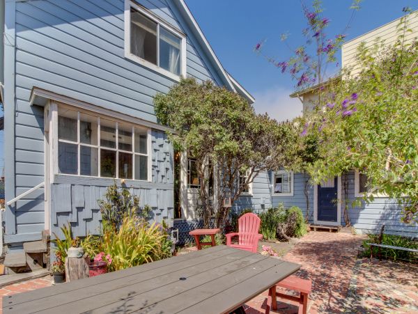 Santa Barbara County Home 984311