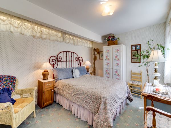 Santa Barbara County Home 984311