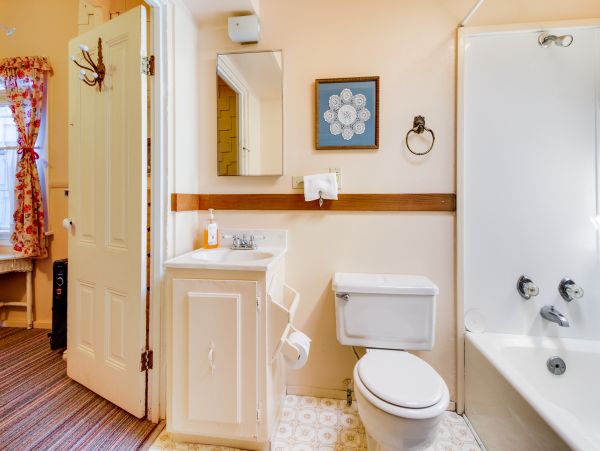 Santa Barbara County Home 984311