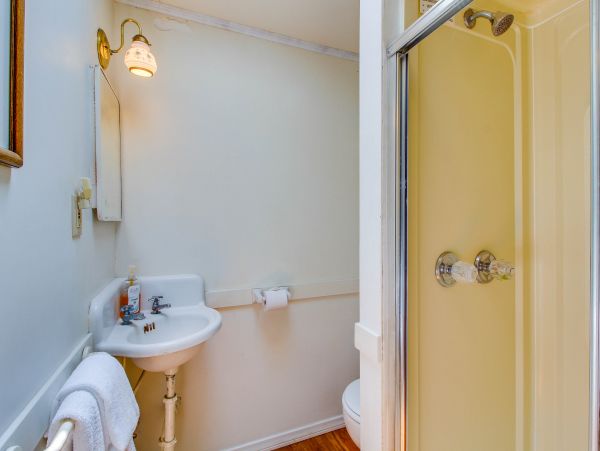 Santa Barbara County Home 984311