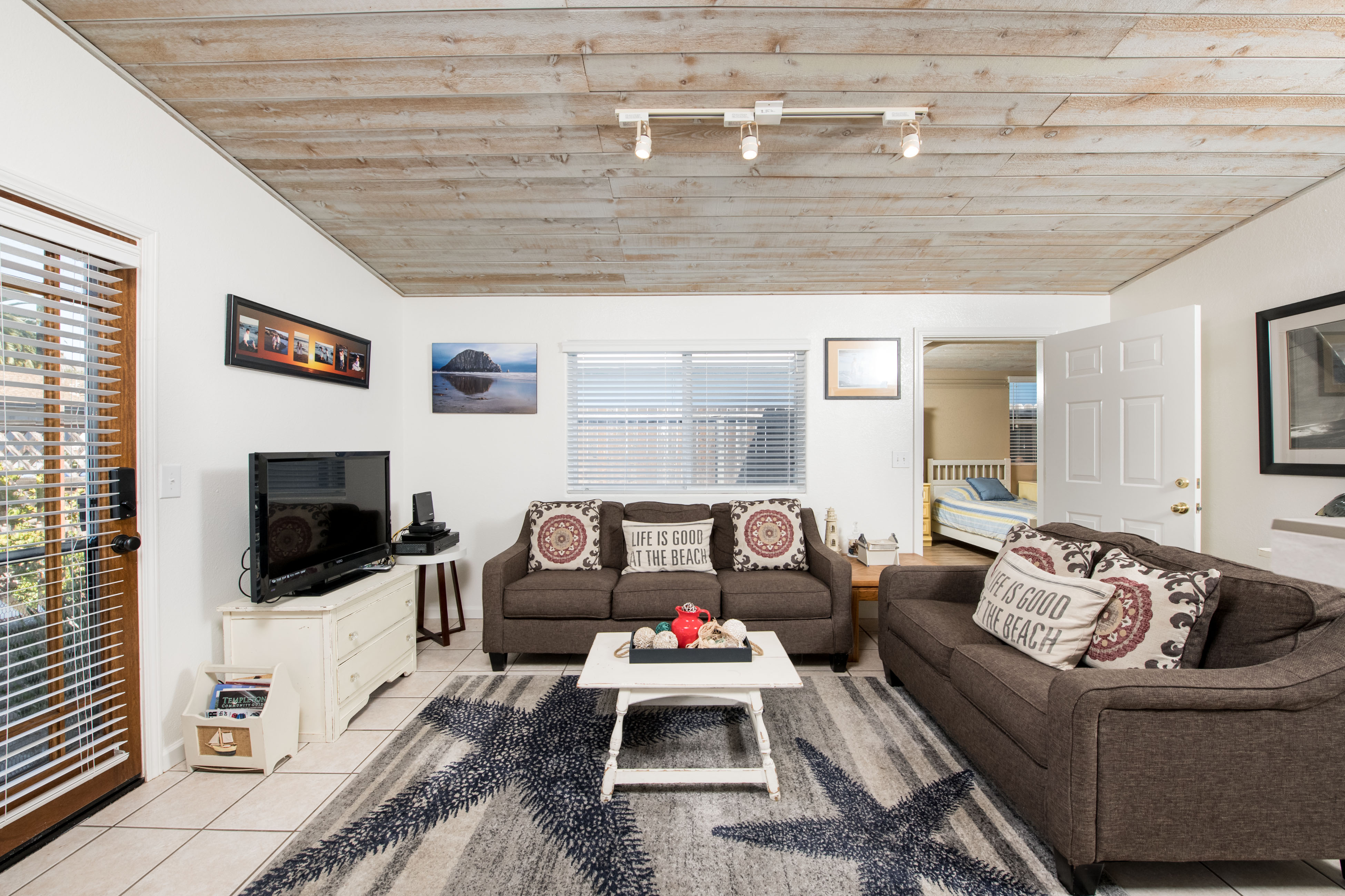 Santa Barbara County Home 984312