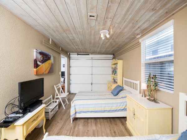 Santa Barbara County Home 984312