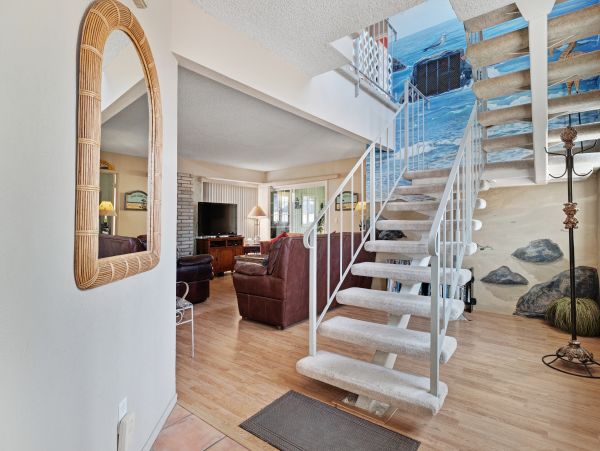 Santa Barbara County Home 984315