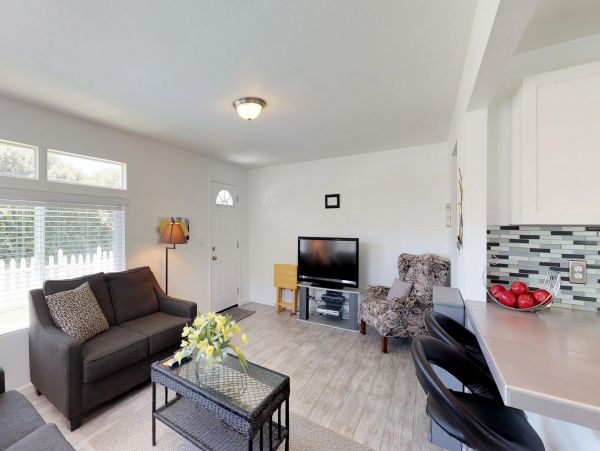 Santa Barbara County Home 984316