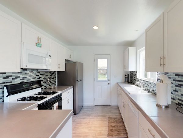 Santa Barbara County Home 984316