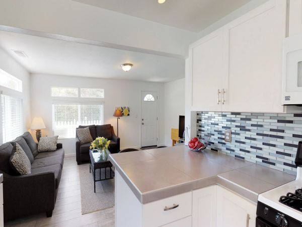 Santa Barbara County Home 984316
