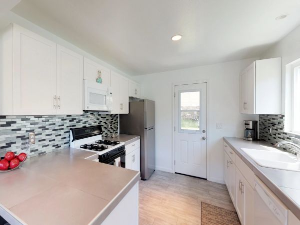 Santa Barbara County Home 984316