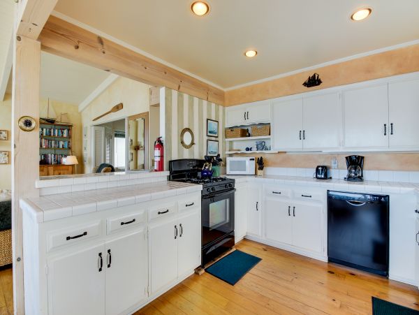Santa Barbara County Home 984317