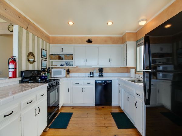 Santa Barbara County Home 984317