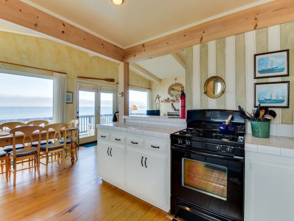 Santa Barbara County Home 984317