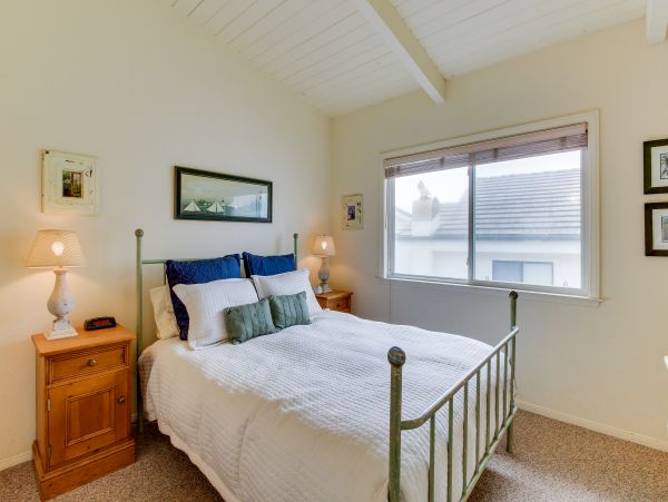 Santa Barbara County Home 984317