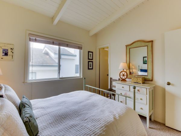 Santa Barbara County Home 984317