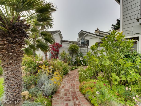 Santa Barbara County Home 984317