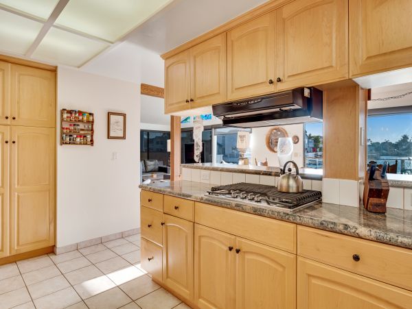 Santa Barbara County Home 984320