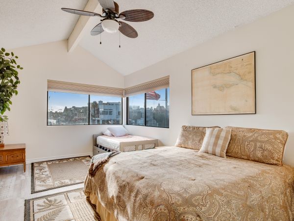 Santa Barbara County Home 984320