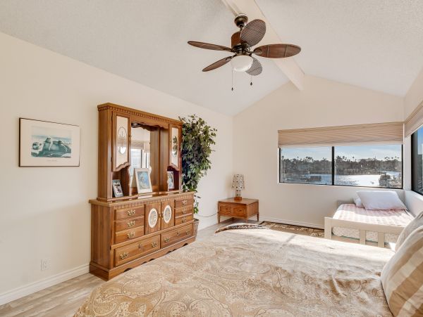 Santa Barbara County Home 984320