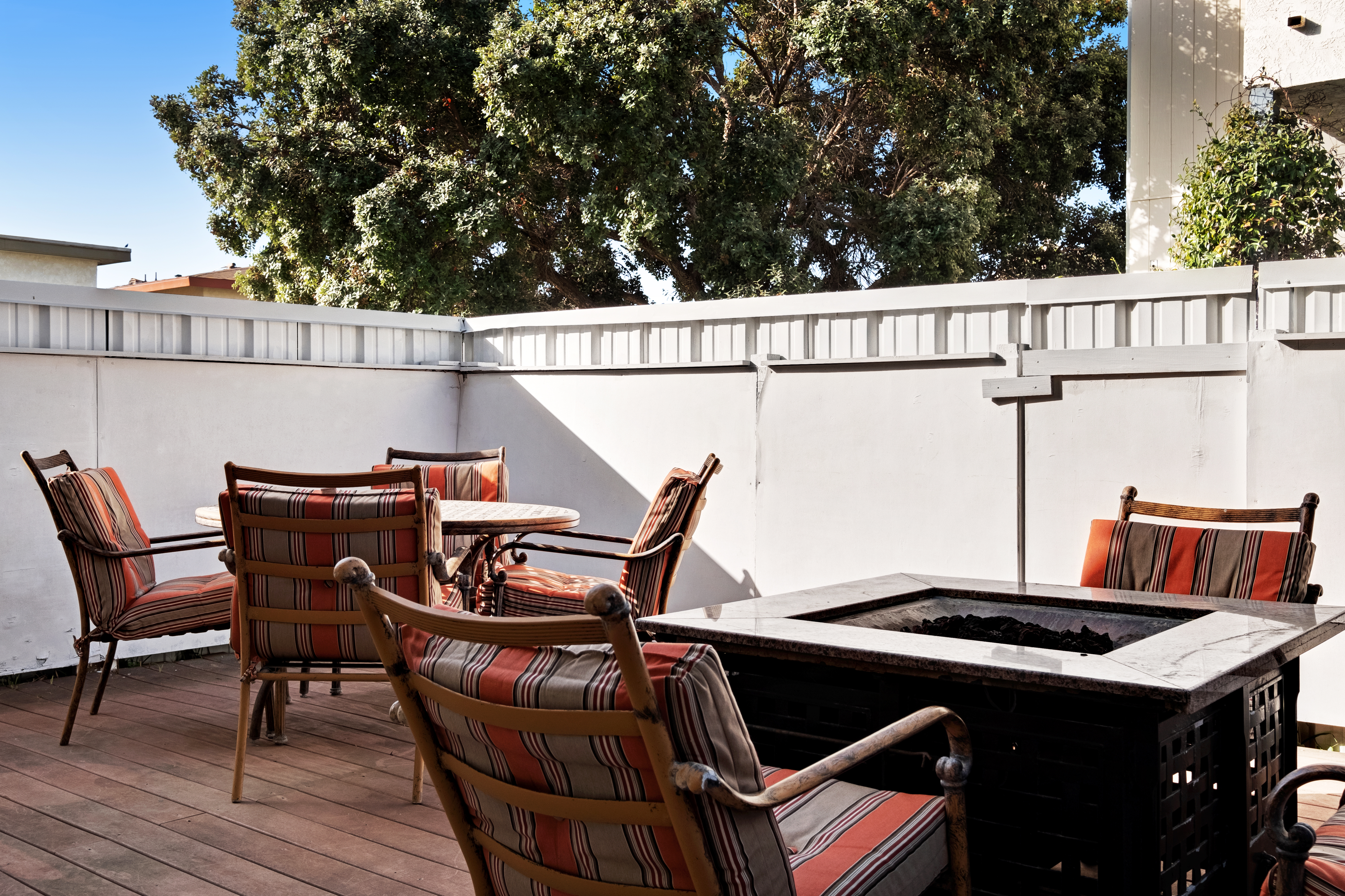 Santa Barbara County Home 984321