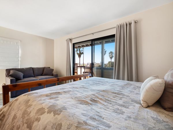 Santa Barbara County Home 984321