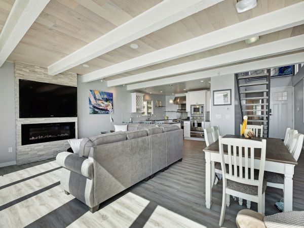 Santa Barbara County Home 984322