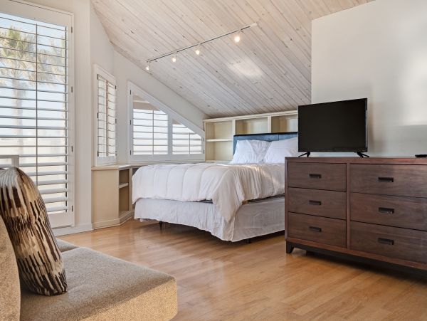 Santa Barbara County Home 984323