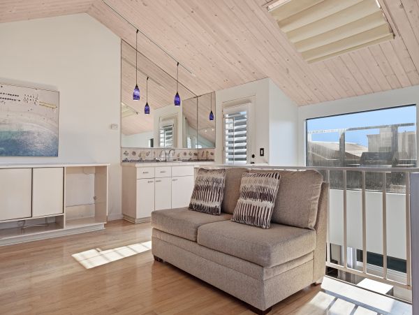 Santa Barbara County Home 984323