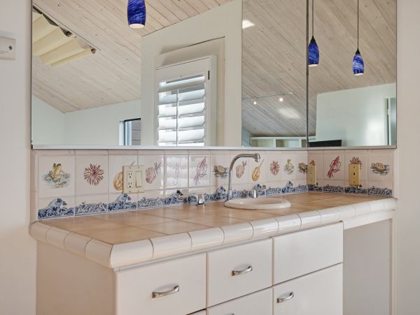 Santa Barbara County Home 984323