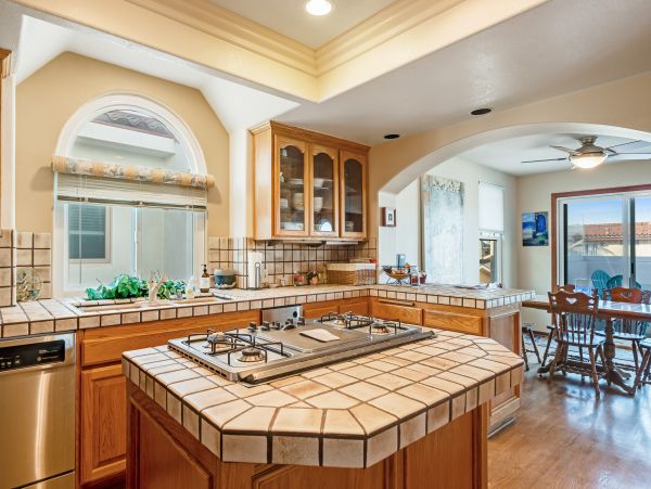 Santa Barbara County Home 984324