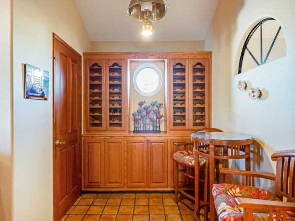 Santa Barbara County Home 984324
