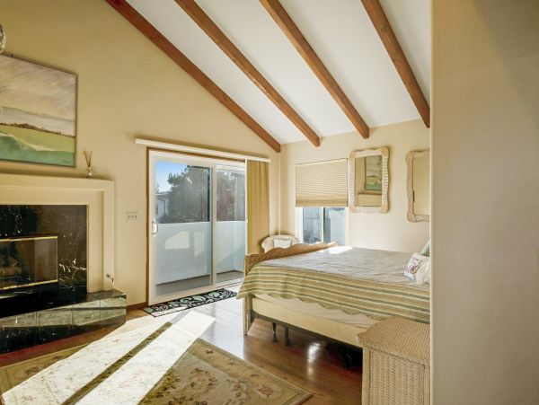 Santa Barbara County Home 984324