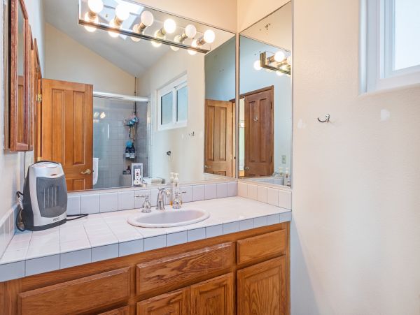 Santa Barbara County Home 984324