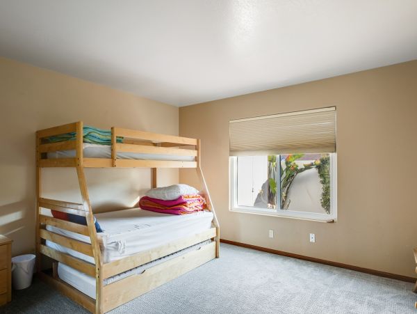 Santa Barbara County Home 984324