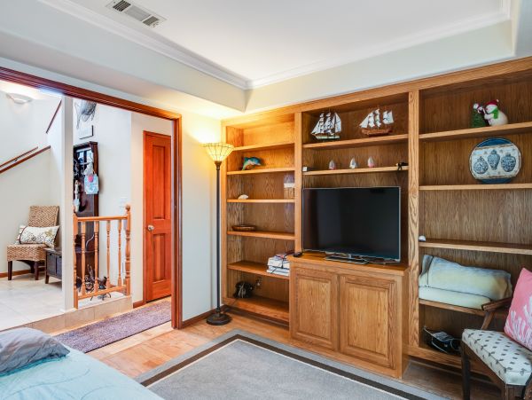 Santa Barbara County Home 984324