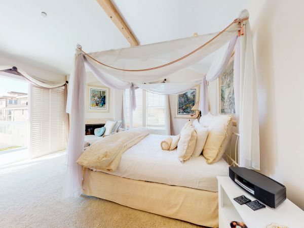 Santa Barbara County Home 984325