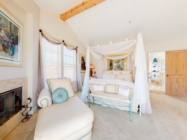 Santa Barbara County Home 984325