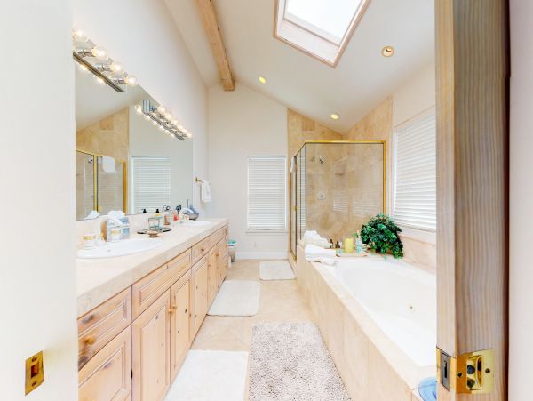 Santa Barbara County Home 984325