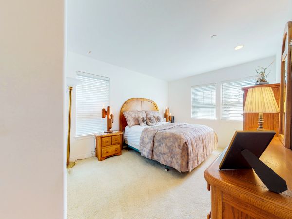 Santa Barbara County Home 984325