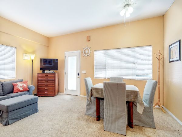 Santa Barbara County Home 984326