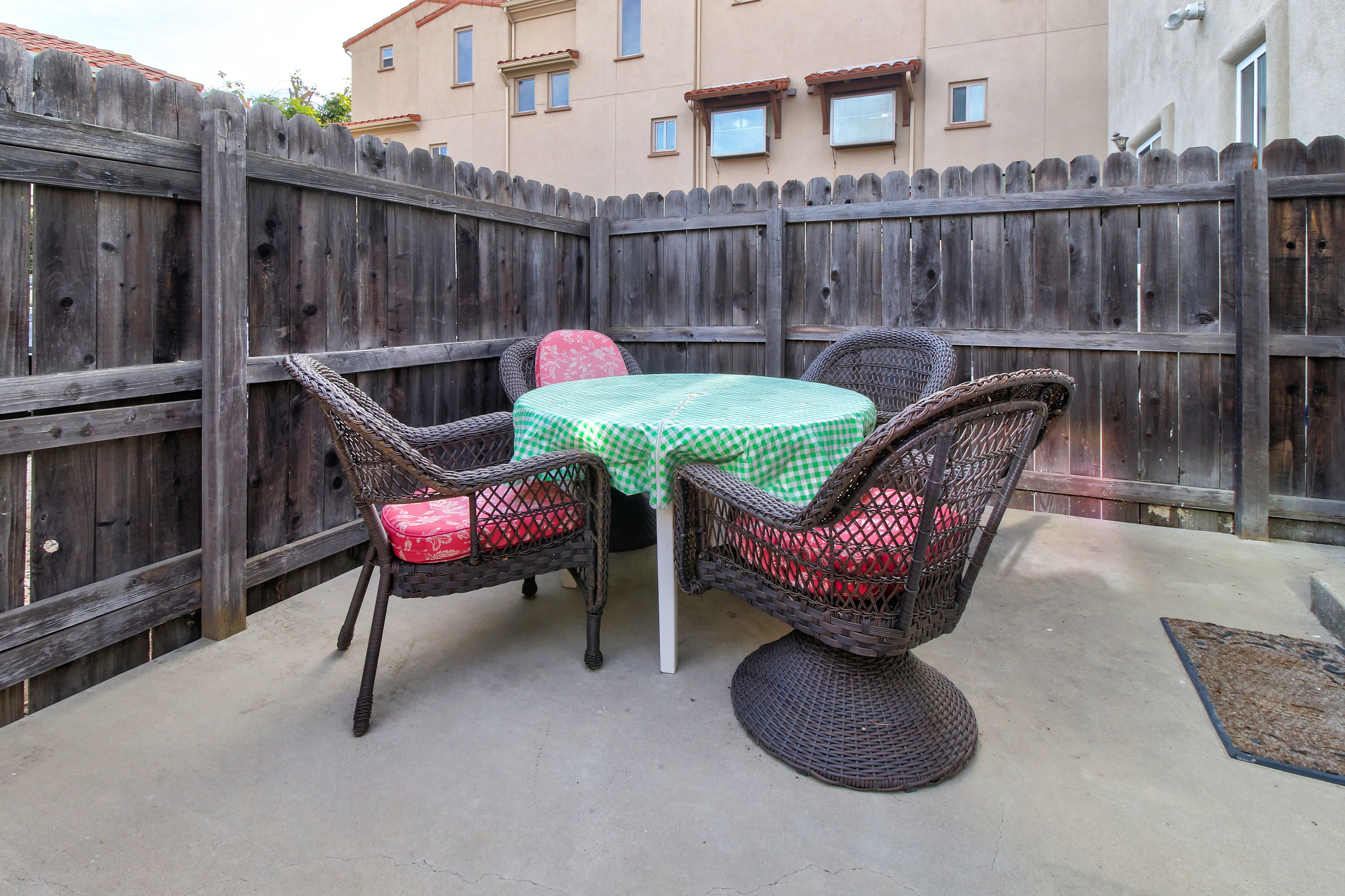 Santa Barbara County Home 984327