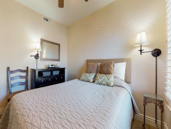 Santa Barbara County Home 984328