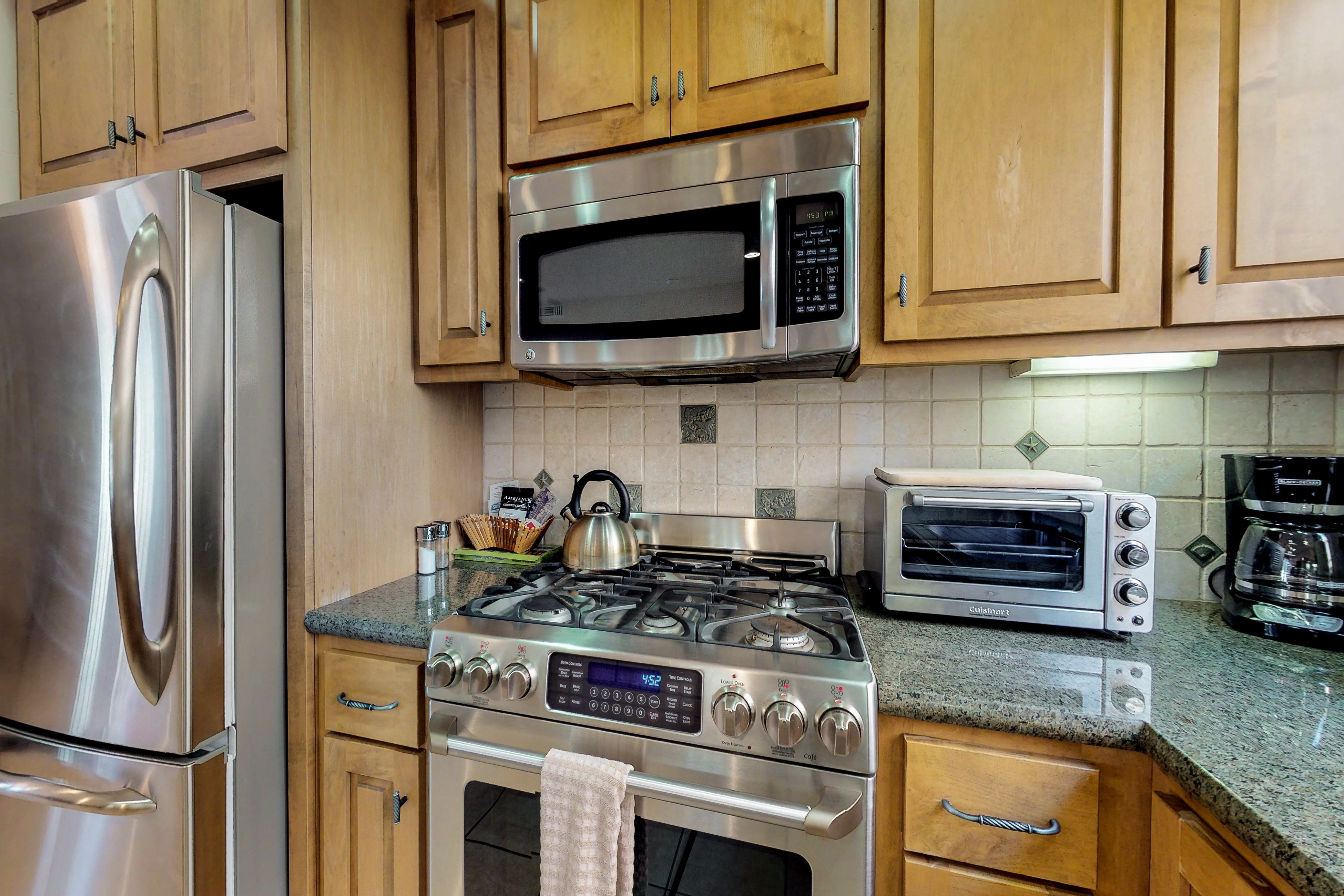 Santa Barbara County Home 984328