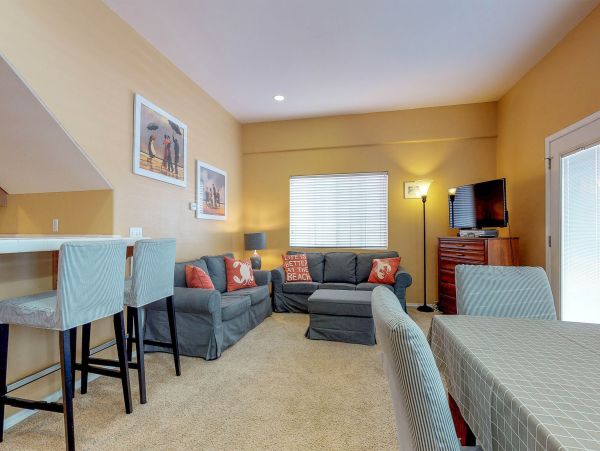 Santa Barbara County Home 984330