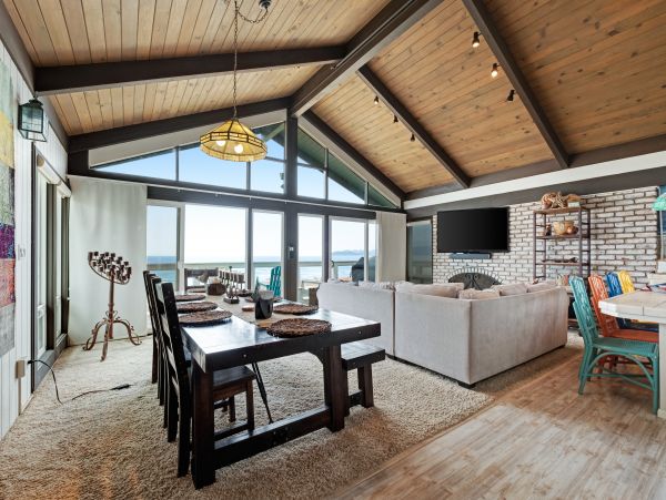 Santa Barbara County Home 984332