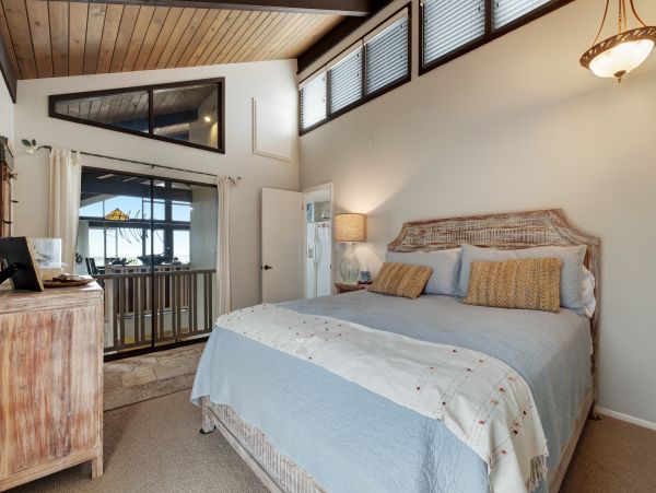 Santa Barbara County Home 984332