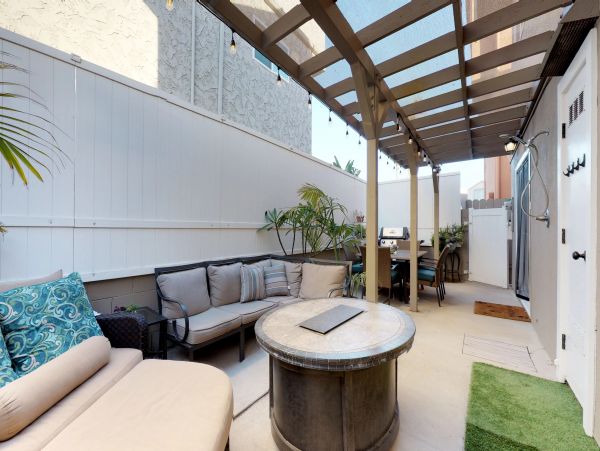 Santa Barbara County Home 984333