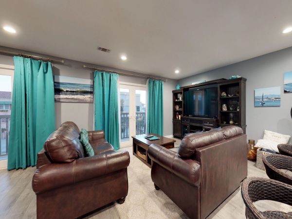 Santa Barbara County Home 984333