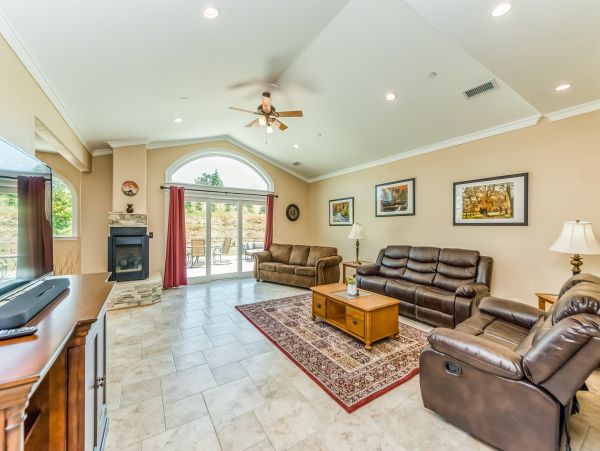 Santa Barbara County Home 984334