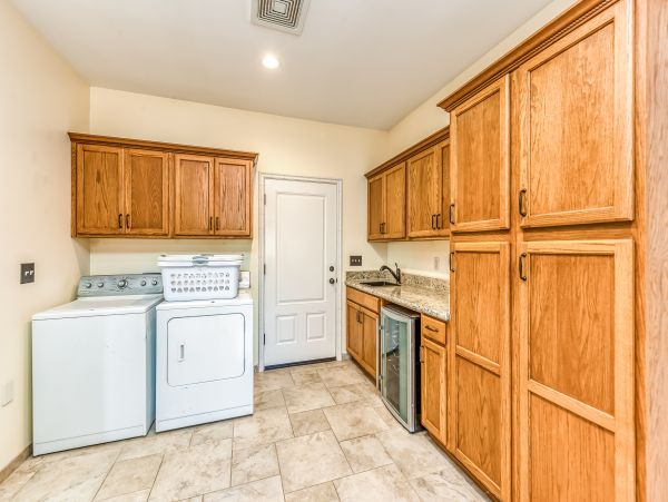 Santa Barbara County Home 984334