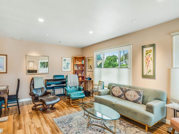 Santa Barbara County Home 984335